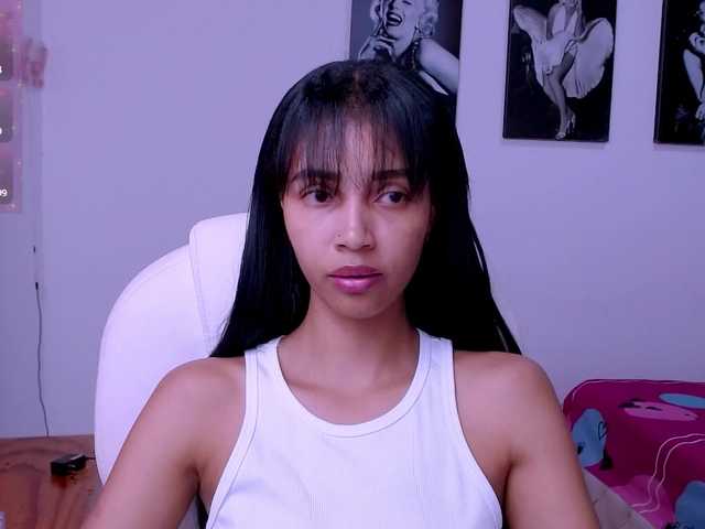 Isabel-hot live cam on BongaCams