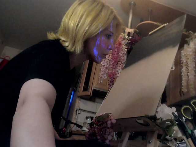 HazeRaziel live webcam show