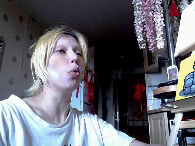 Yrriel_Autist webcam