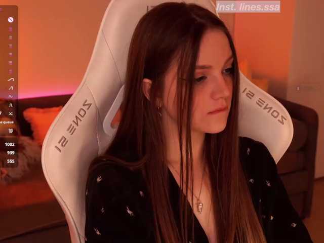 Arisha-w, live now on BongaCams