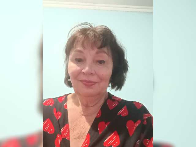 asya18, en directo ahora en BongaCams