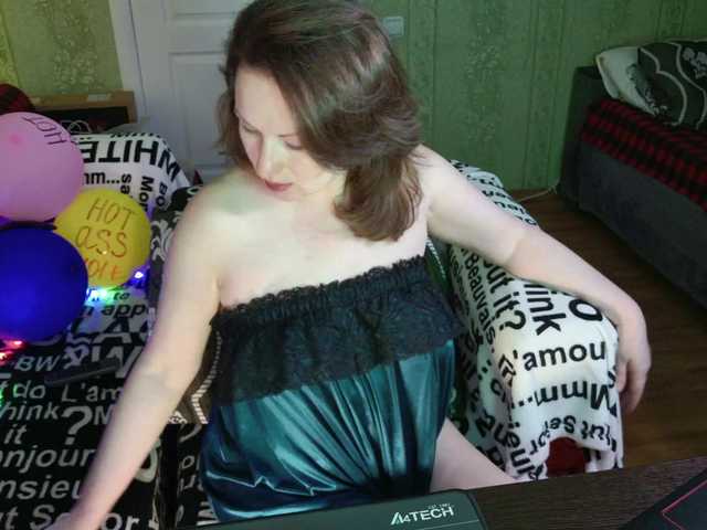 MeganIris live cam on BongaCams