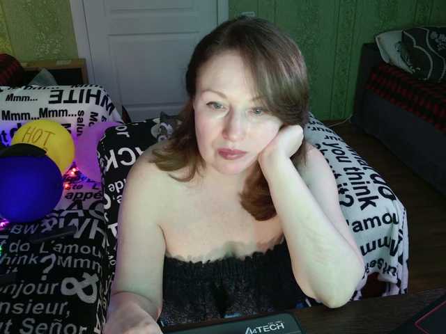 MeganIris live cam on BongaCams