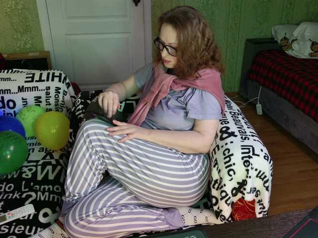 MeganIris's BongaCams show and profile