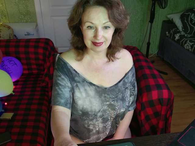 MeganIris live cam on BongaCams