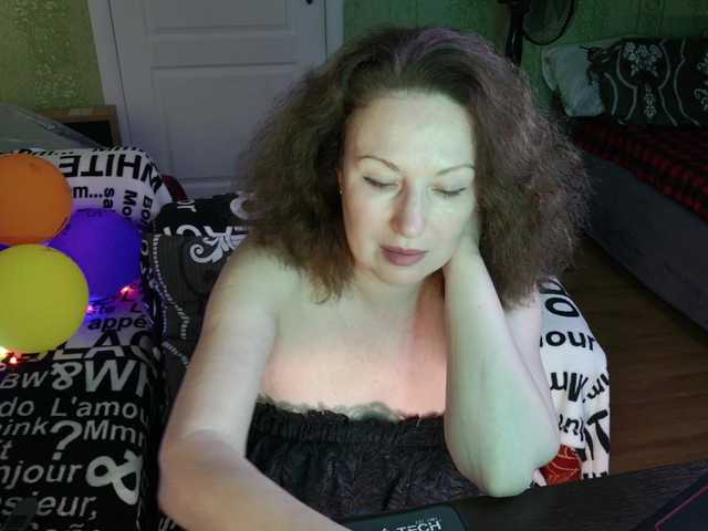 meganiris live sex show