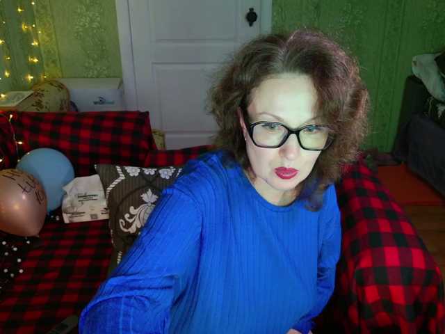MeganIris live cam on BongaCams