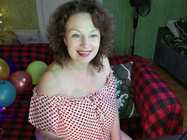 MeganIris live cam on BongaCams