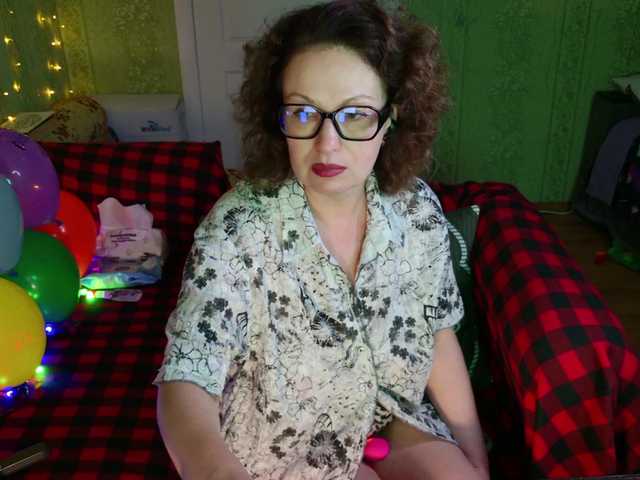 MeganIris live cam on BongaCams