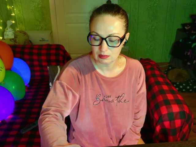 MeganIris live cam on BongaCams