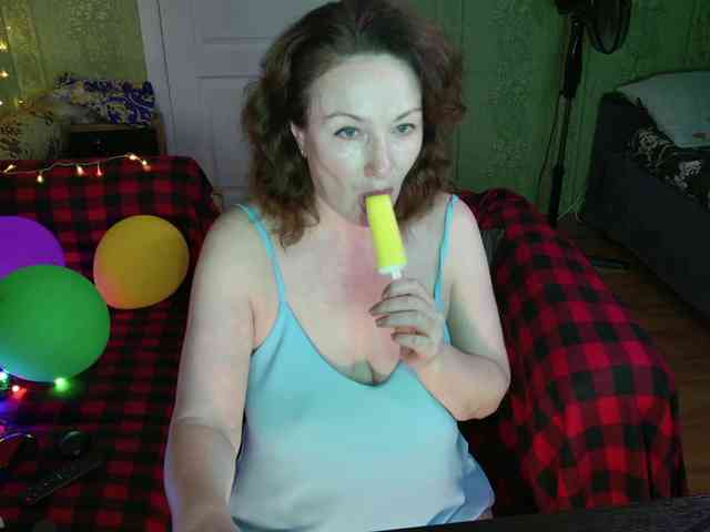 MeganIris webcam