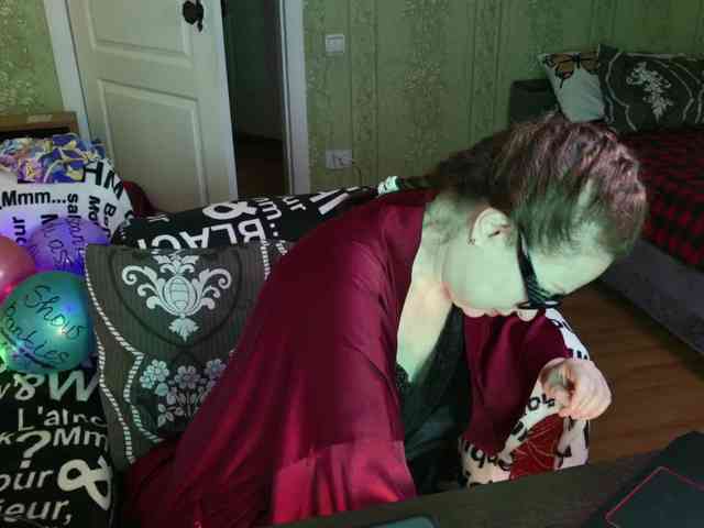 MeganIris webcam