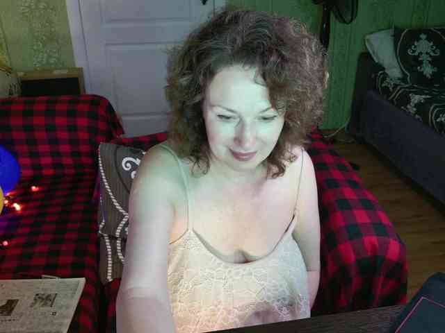 MeganIris webcam