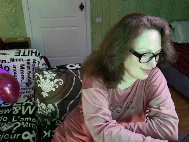 MeganIris webcam