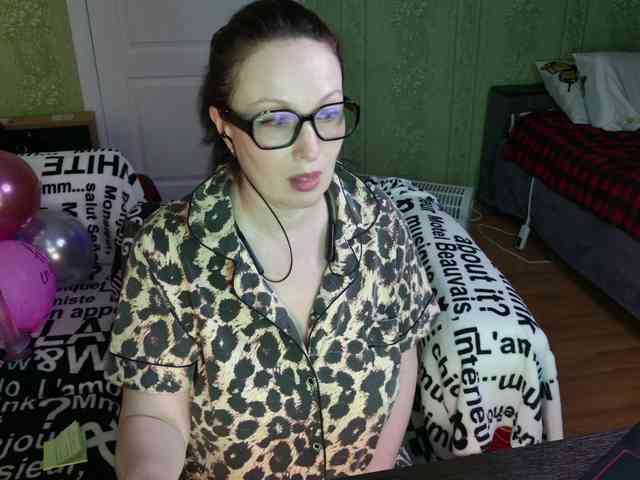 MeganIris webcam