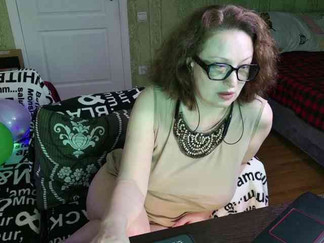 MeganIris webcam