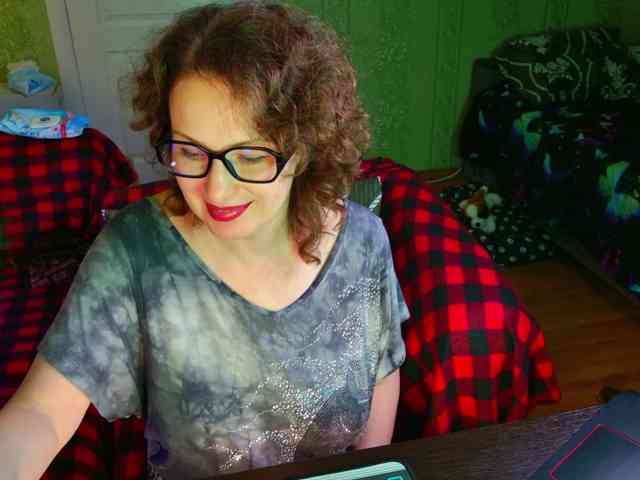 MeganIris webcam
