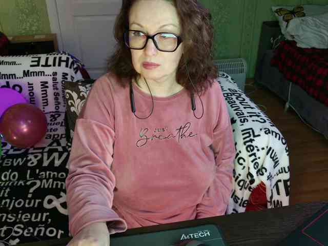 MeganIris webcam
