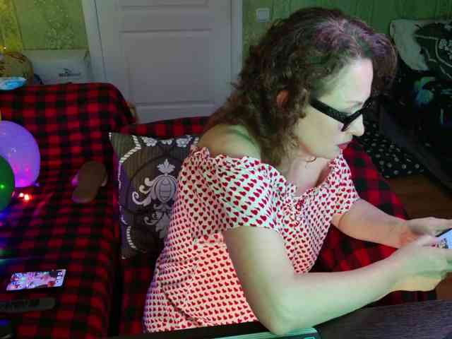 MeganIris webcam