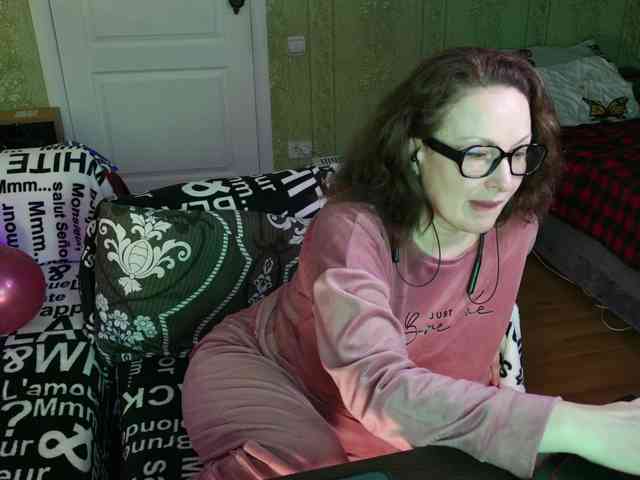 MeganIris webcam