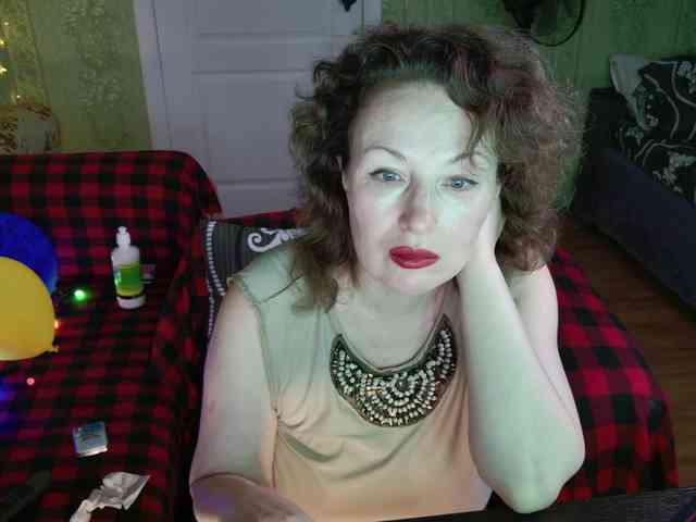 MeganIris webcam