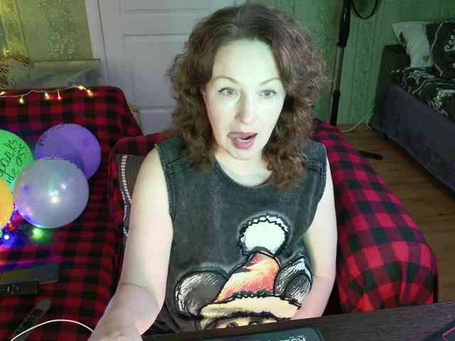 MeganIris webcam