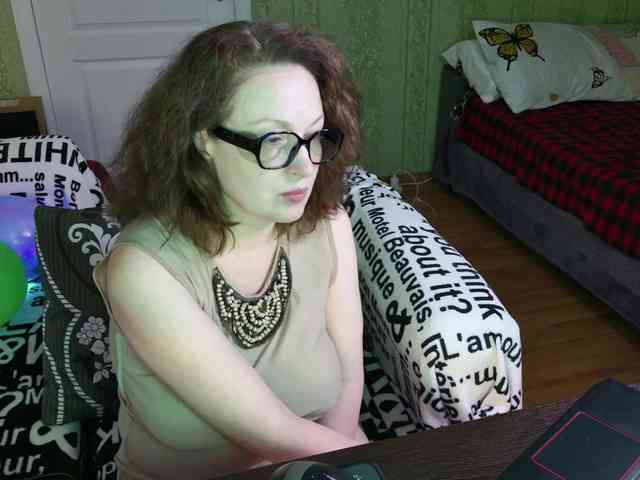 MeganIris webcam