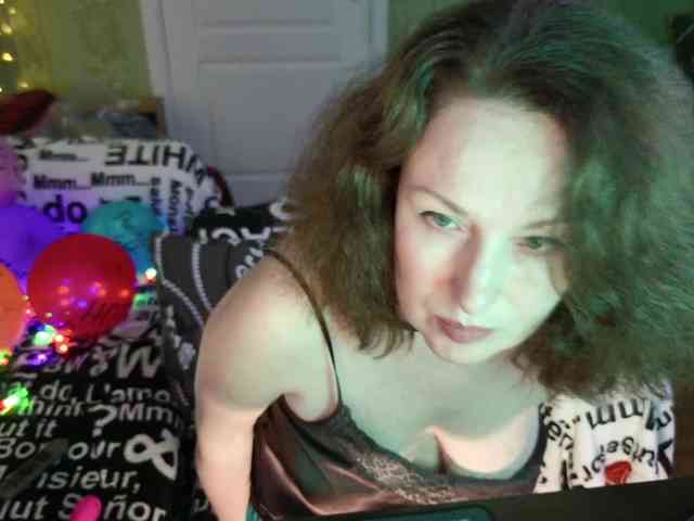 MeganIris webcam