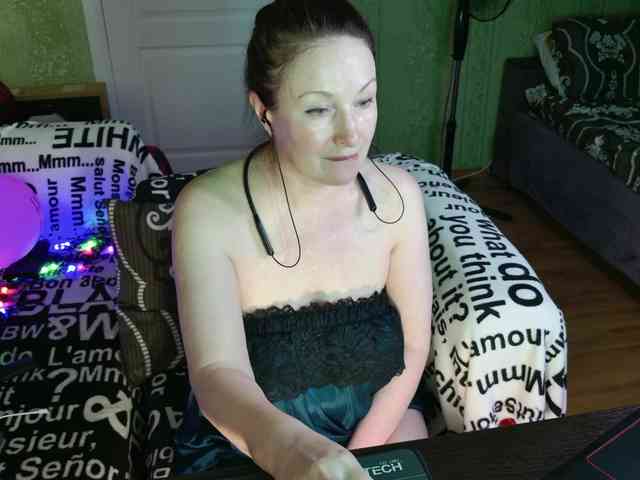 MeganIris webcam
