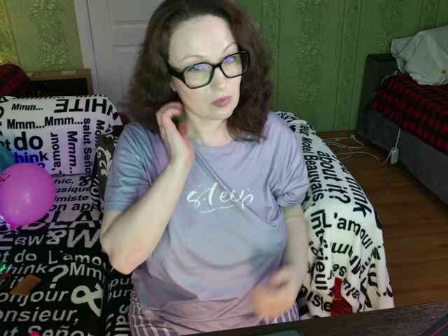 MeganIris webcam