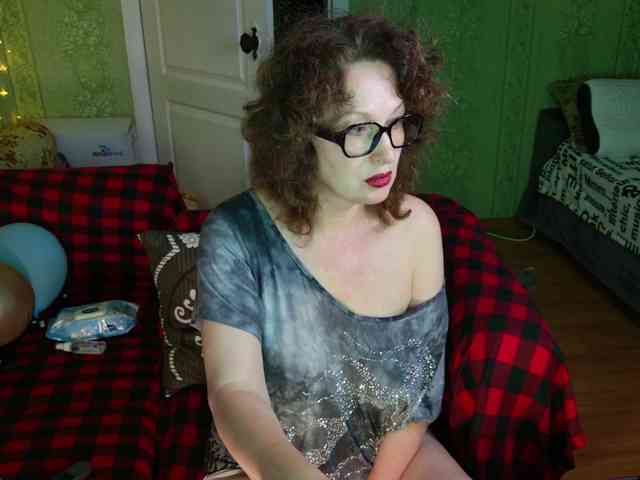MeganIris webcam