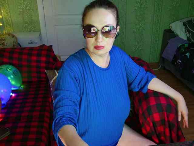MeganIris webcam