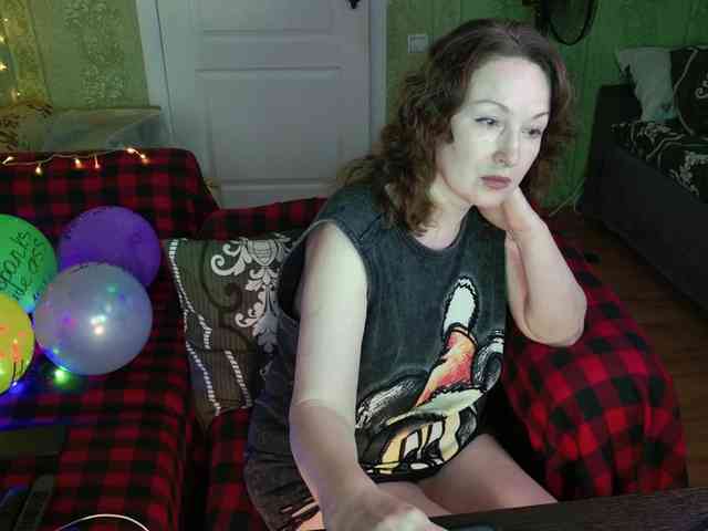 MeganIris webcam