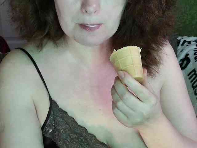 MeganIris webcam