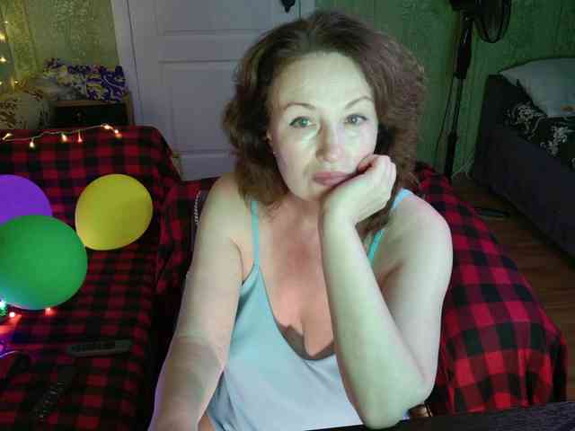 MeganIris webcam