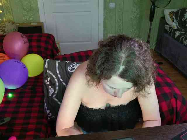 meganiris's live room