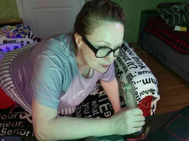 MeganIris webcam