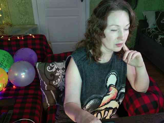 MeganIris webcam