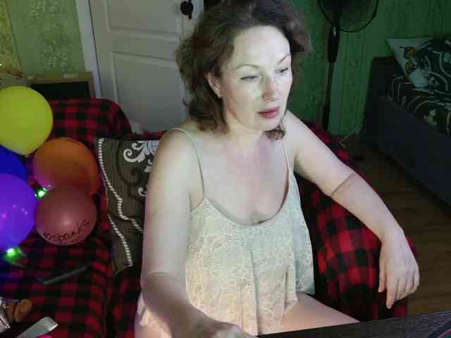 MeganIris webcam