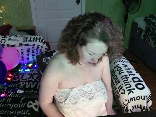 MeganIris webcam
