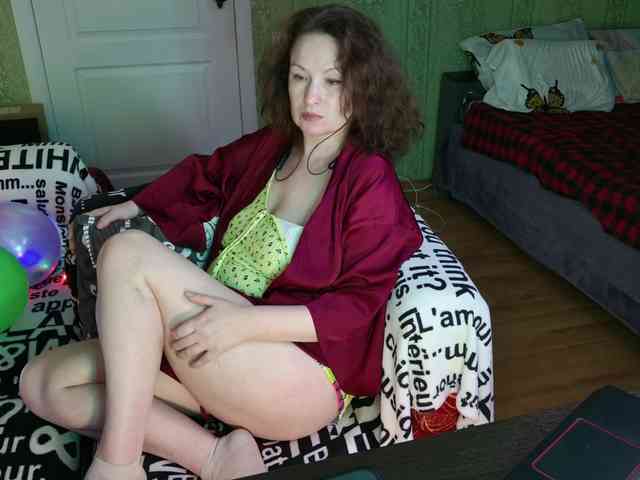 MeganIris webcam