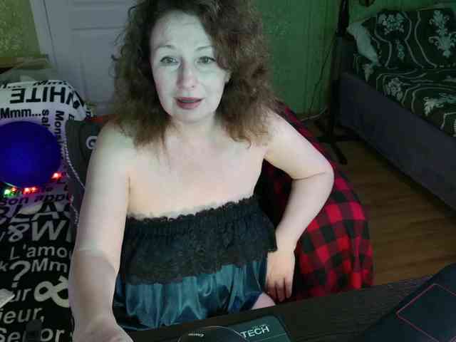 MeganIris webcam