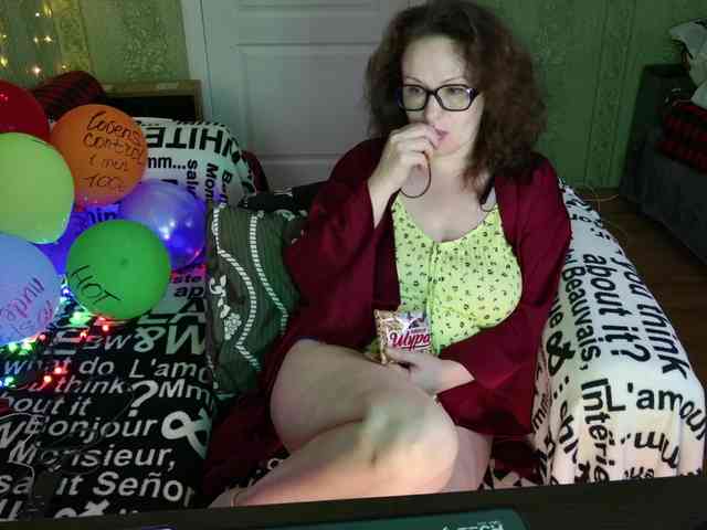 MeganIris webcam