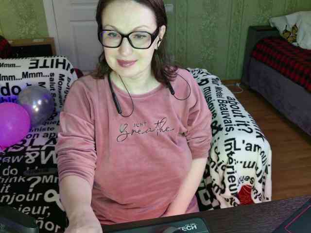 MeganIris webcam