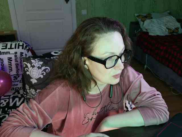 MeganIris webcam