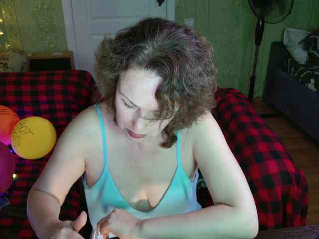 MeganIris webcam