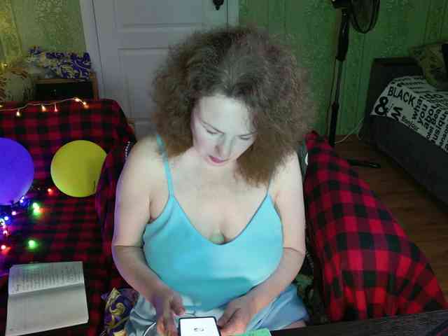 MeganIris webcam