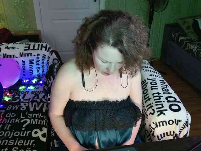 MeganIris webcam