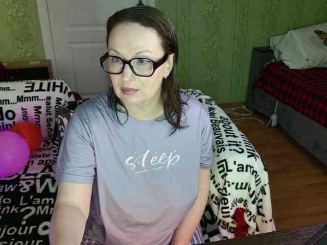 MeganIris webcam