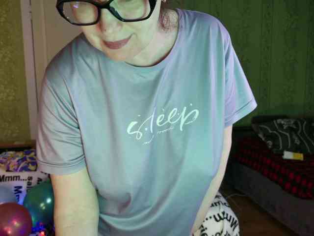 MeganIris webcam